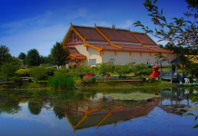 Oneta Mingsisouphanh, a resident monk, filed a lawsuit against Wat Lao Buddhavong, Inc.